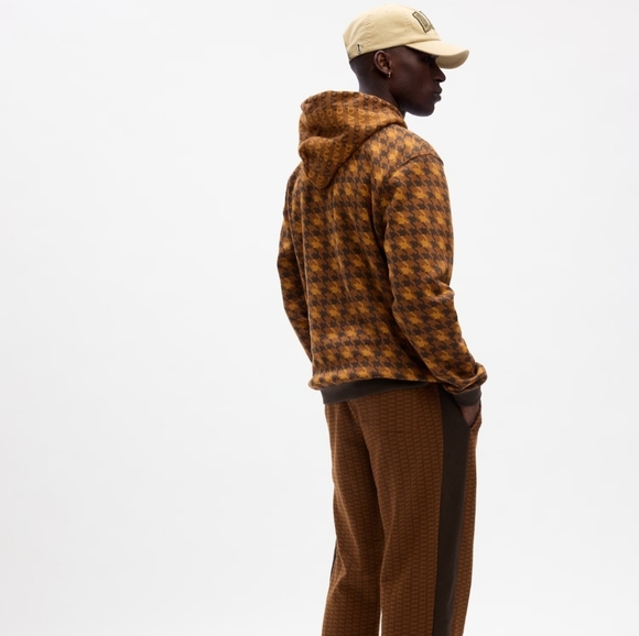 GAP X DAP UNISEX HOODIE - Picture 4 of 5